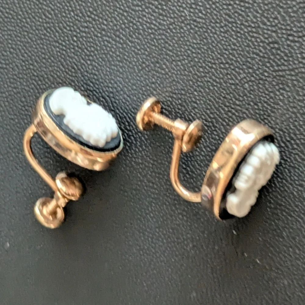 Vintage Shell Cameo Earrings Van Dell 12k Gold Filled.